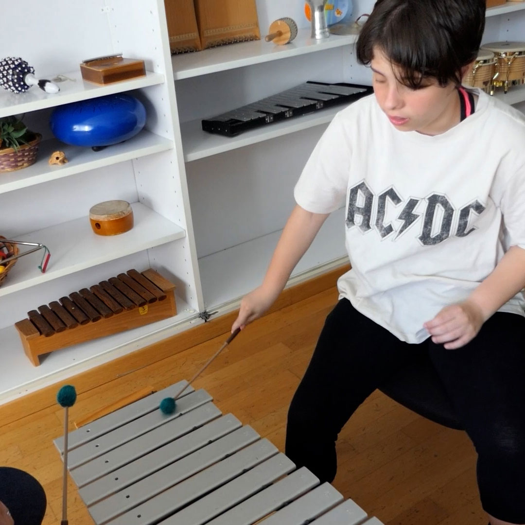 Autismo benefici della musicoterapia SuperAbile